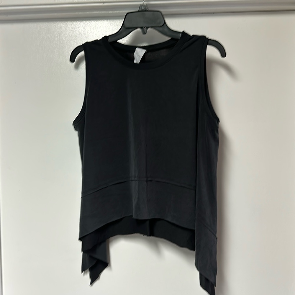 Large flowy tank. Ododos brand